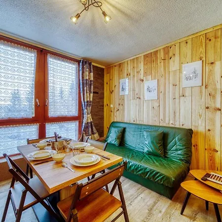 Apollo Apartment